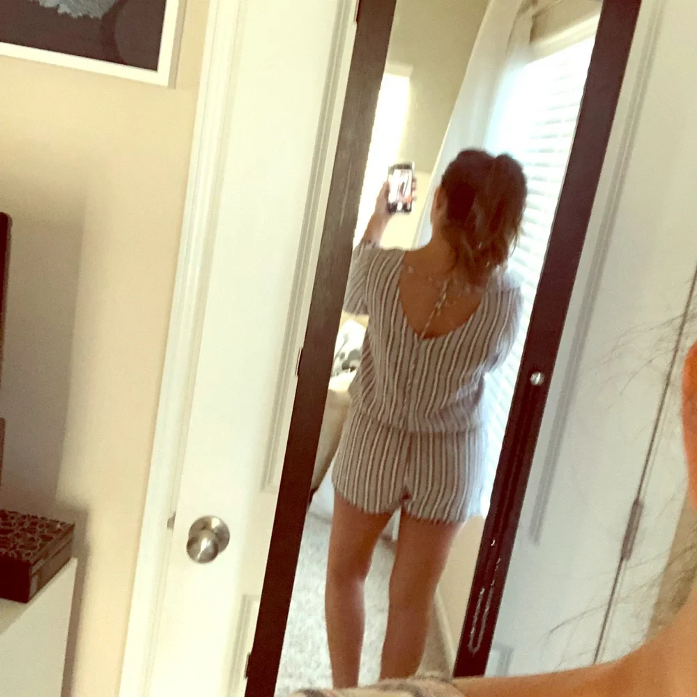 Cloth and stone button back romper - Picture 2 of 8